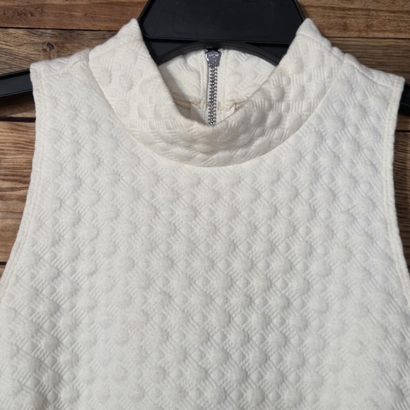 Textured Abercrombie & Fitch Mock Neck Mini Shift Dress Ivory Sleeveless Preppy - Picture 3 of 7